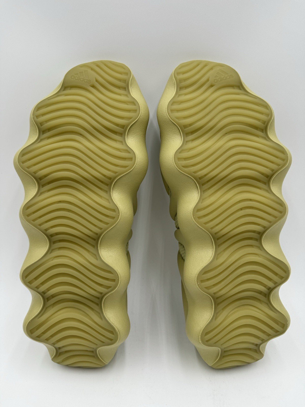 Adidas Men’s Yeezy 450 Size 10 Green Resin |GY4110|