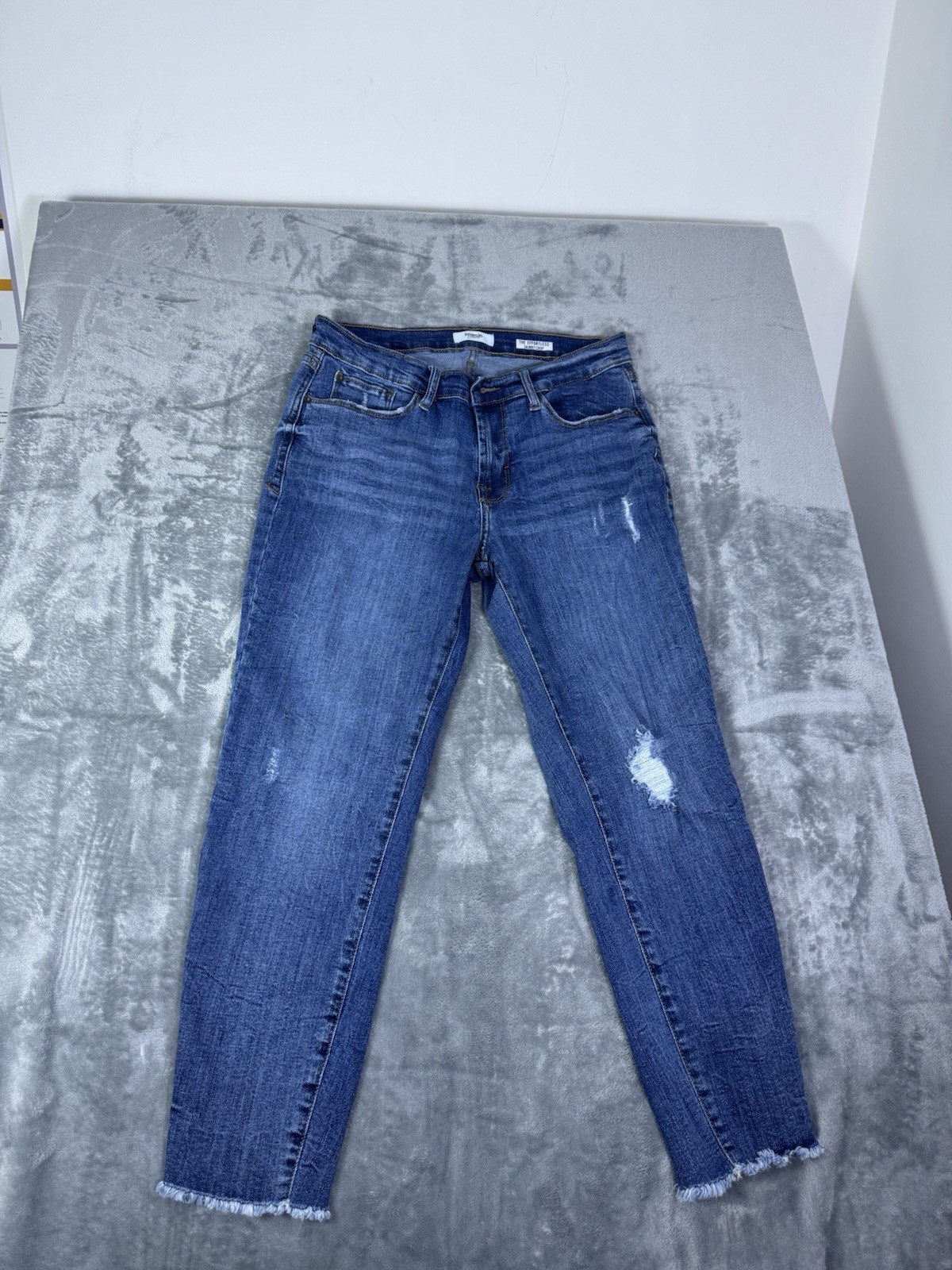 Kensie Women’s The Effortless Skinny Crop Jeans Blue, Size 8/29