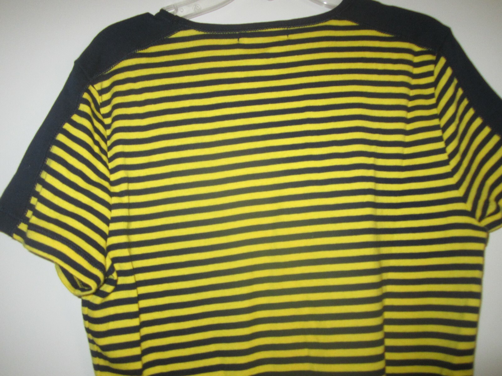 Chaps Womens T-shirt Navy/Yellow Striped Cotton SZE M V-Neck New Tag $49 GIFT