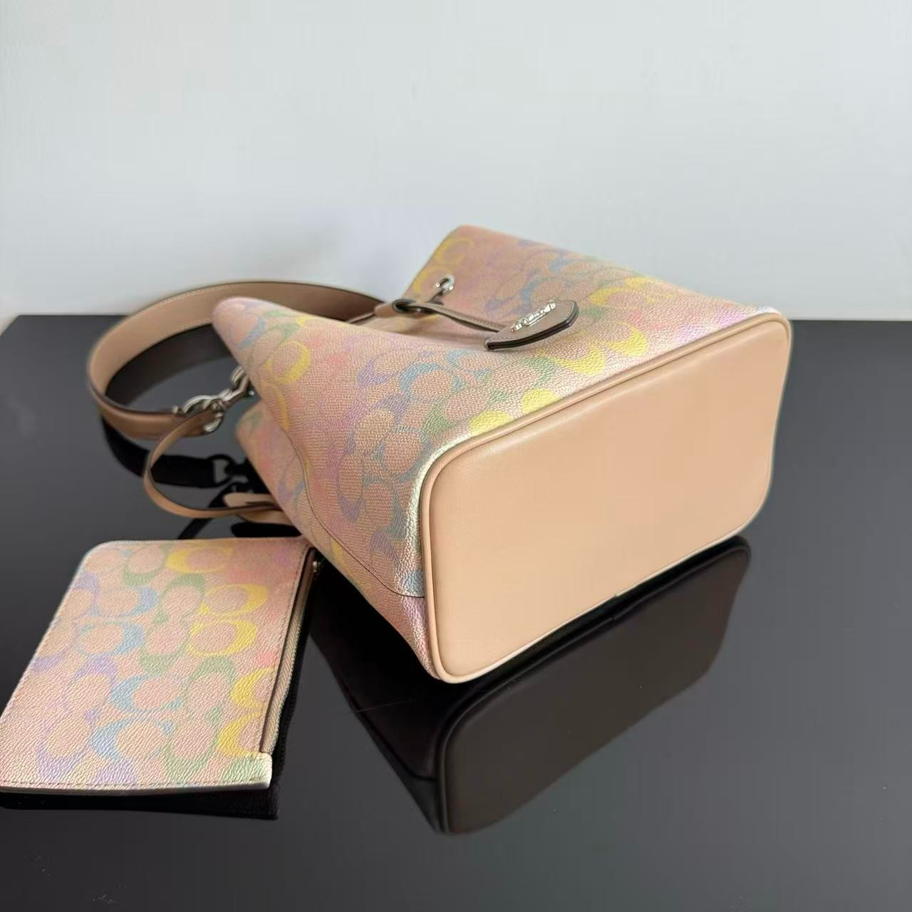 Rainbow Fortune Bucket Coach Shoulder Bag CDA92- Fashionable Crossbody Bag