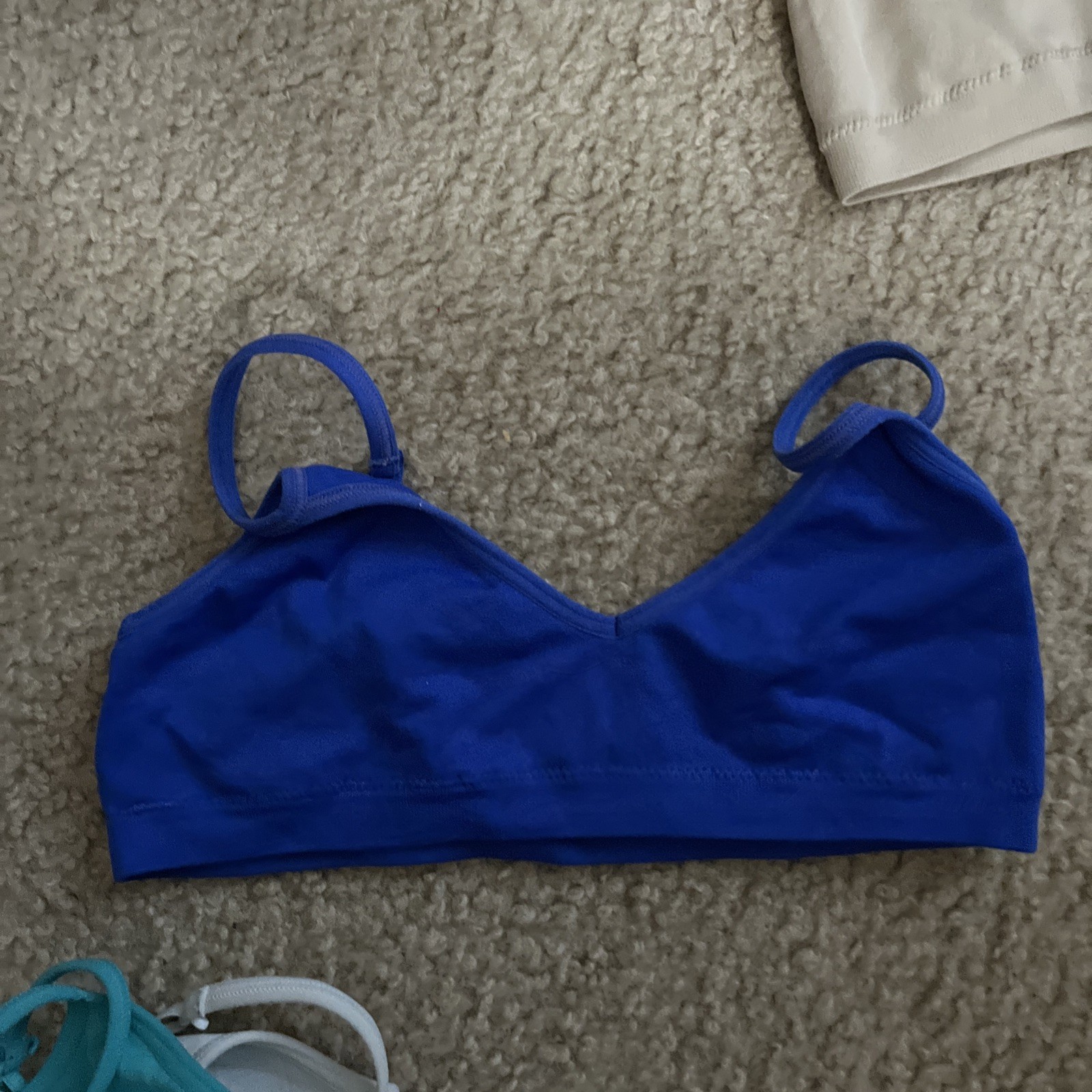 Girls Starter Bra Medium Bundle-5 count: Hanes, Old Navy, Assorted