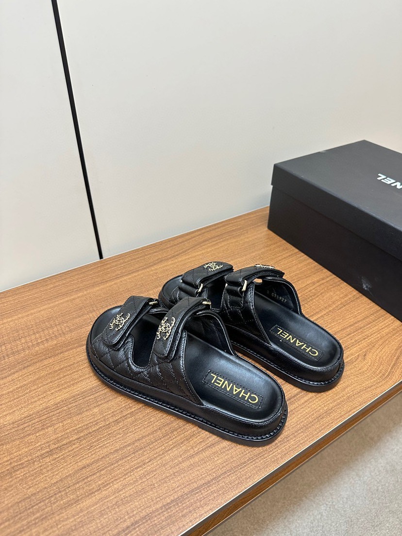 Chanel Black Quilted Leather Dad Sandals with Crystal CC Logo Size EU 36