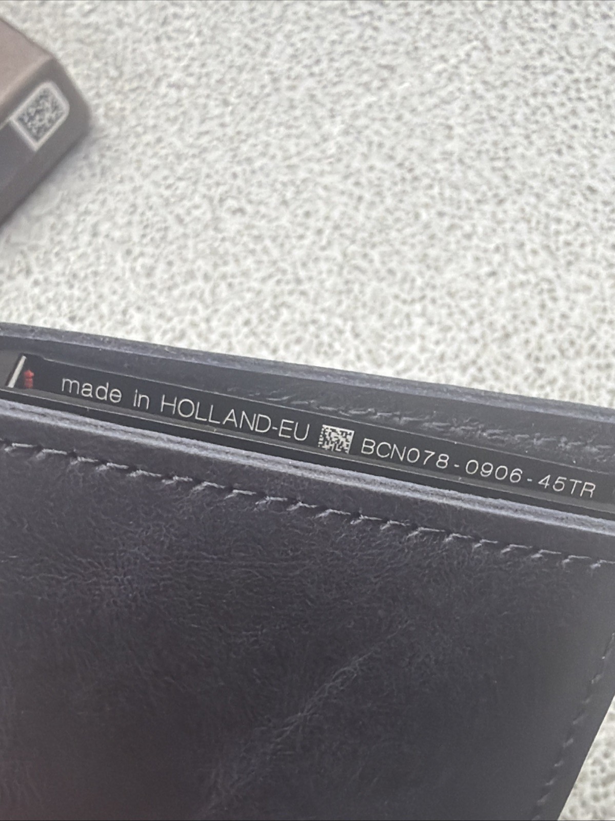 SECRID SLIMWALLET VINTAGE BLACK