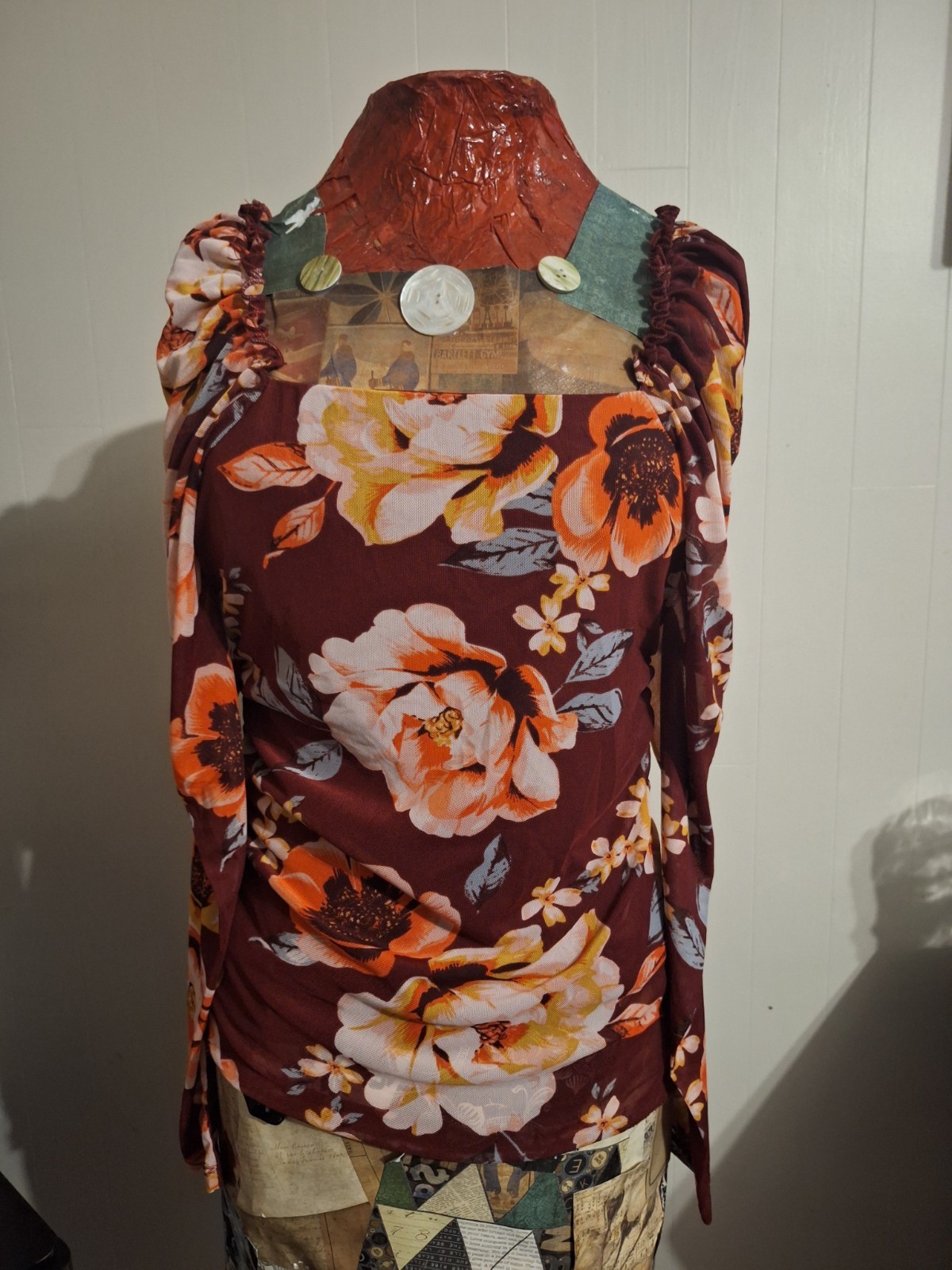 Jolie&Joy Women’s S Burgundy Floral V-Neck Long Sleeve Ruffle Pullover Blouse