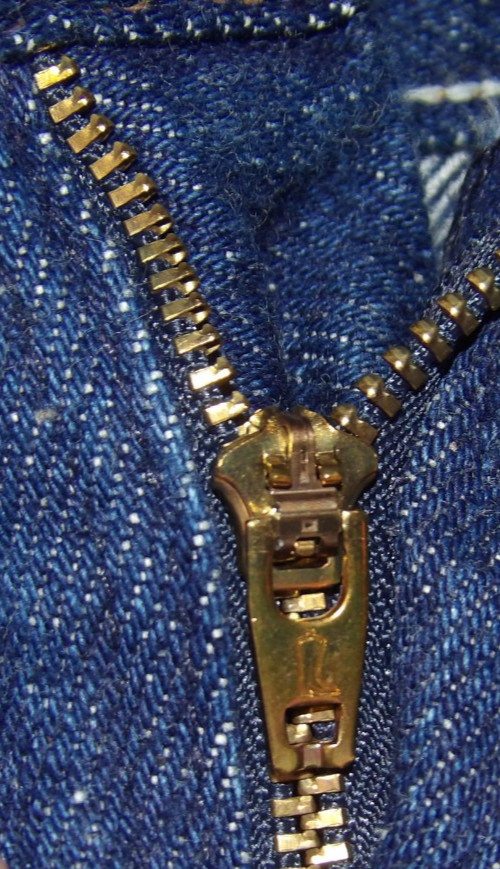 VINTAGE NEW WITH TAGS RUSTLER PREWASHED DENIM BLUE JEANS BY WRANGLER! USA 34×30