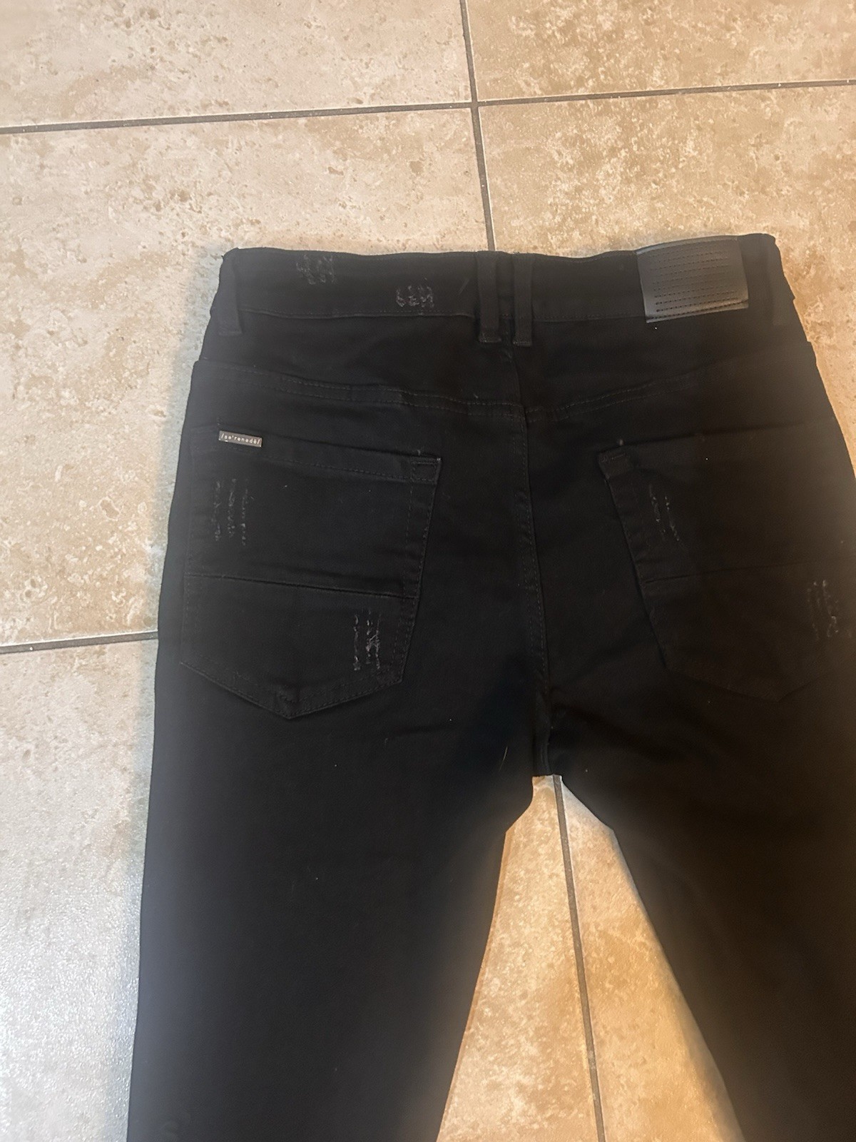 Serenade Men’s Black Dark Wash Skinny Slim Fit Stretch Distressed Jeans
