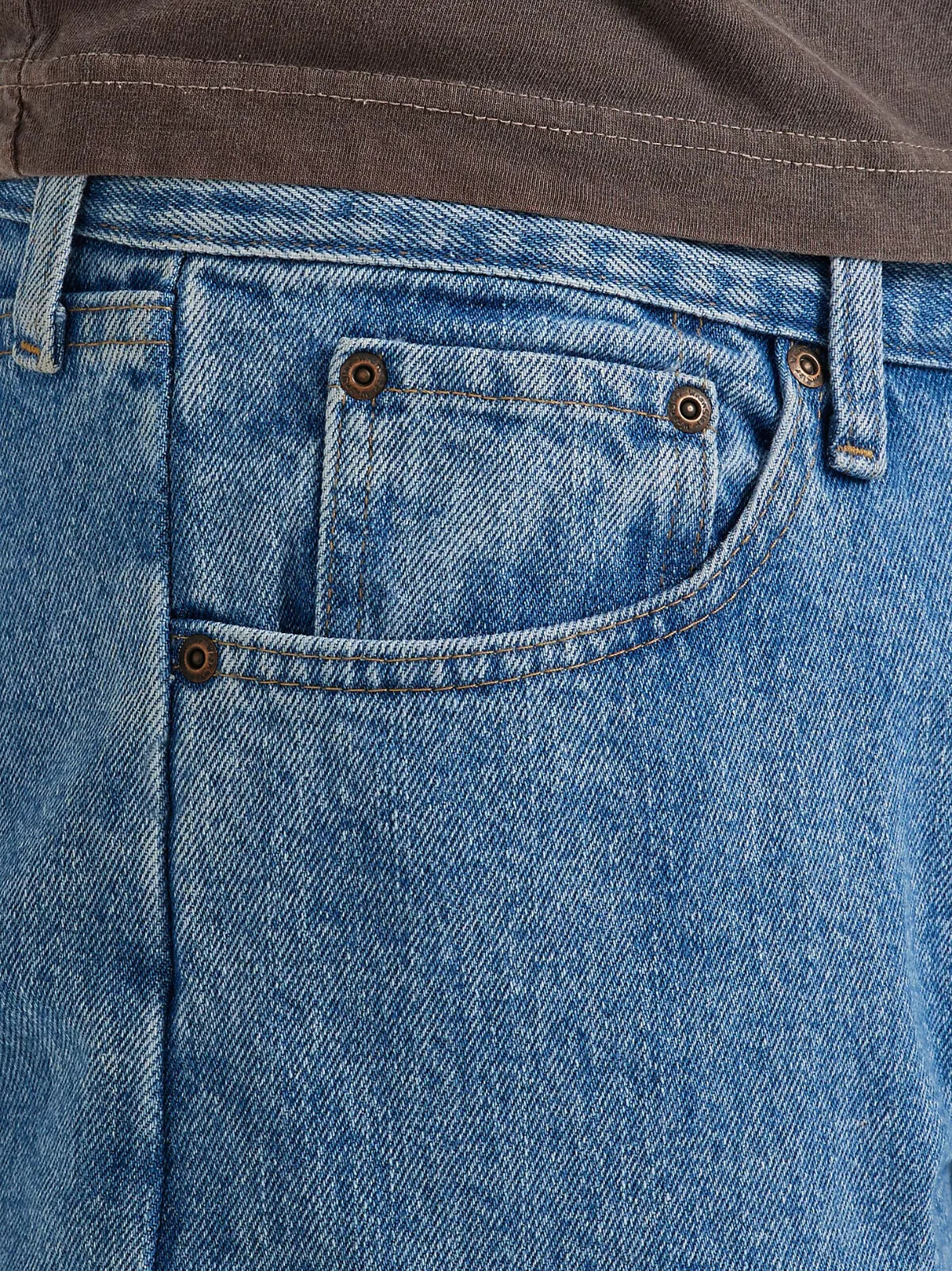 NWT Wrangler Men’s Five Star Premium Denim Relaxed Fit Jeans 4 Colors All Sizes