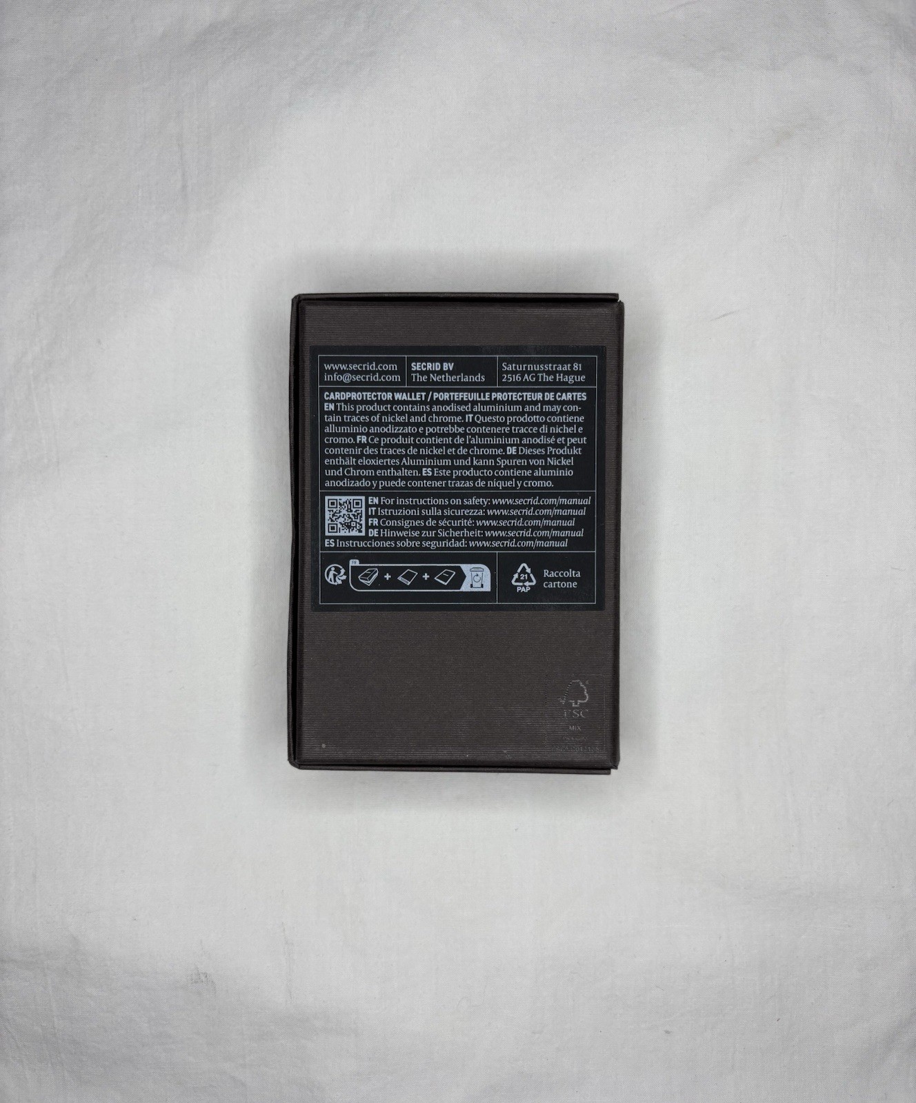 Secrid Slim Wallet Aluminum Core RFID Cardprotector Black Leather Case 4-6 Cards