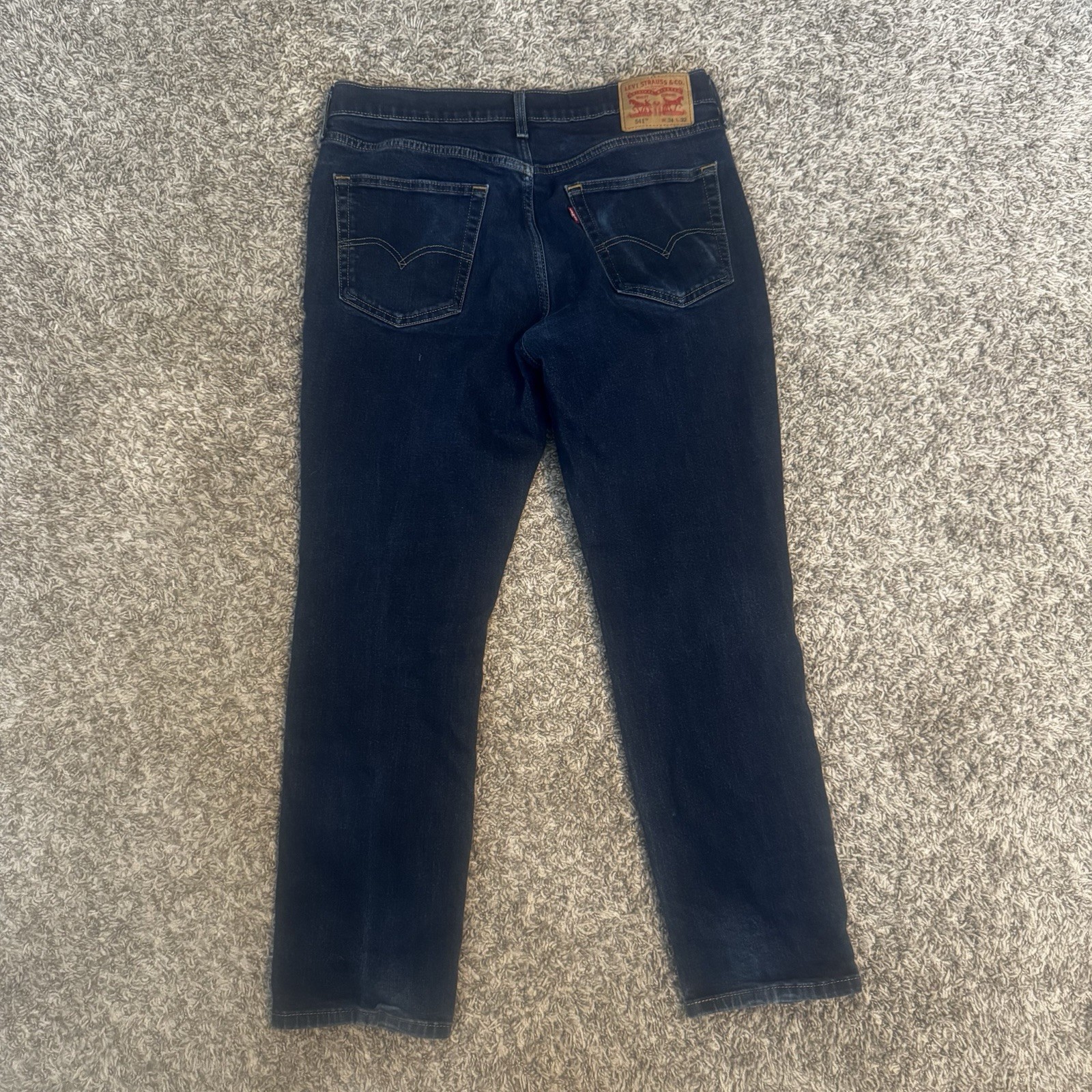 Levi’s 541 Mens Athletic Fit Tapered 34×32 Dark Wash Blue Denim Jeans 5 Pocket