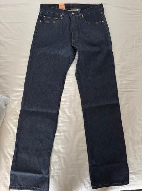 Levi’s Men’s 501 Original Shrink to Fit Denim Button Fly Classic Rise Jeans