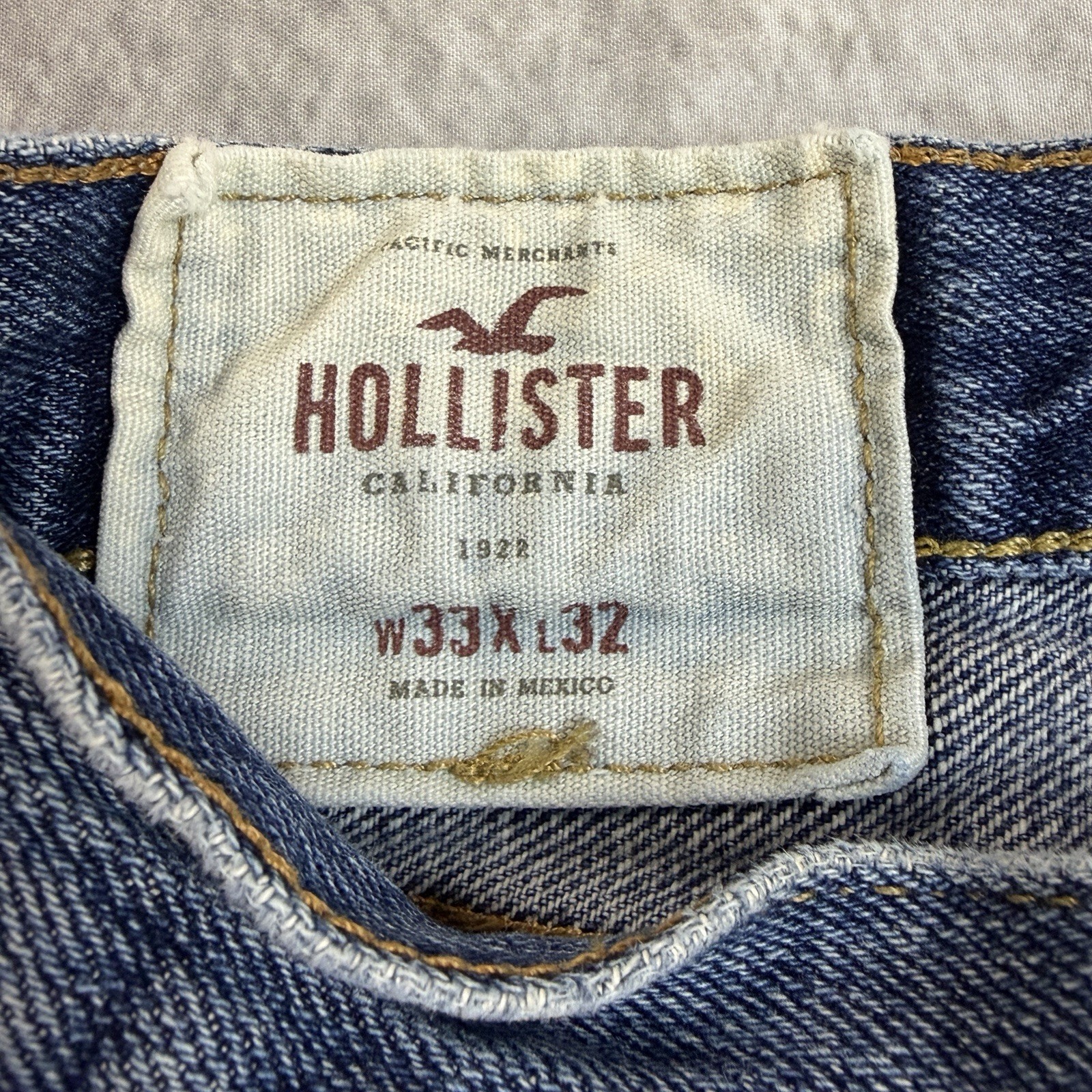 Hollister Jeans Mens 33×32 Distressed Slim Straight Blue Denim Frayed Hem