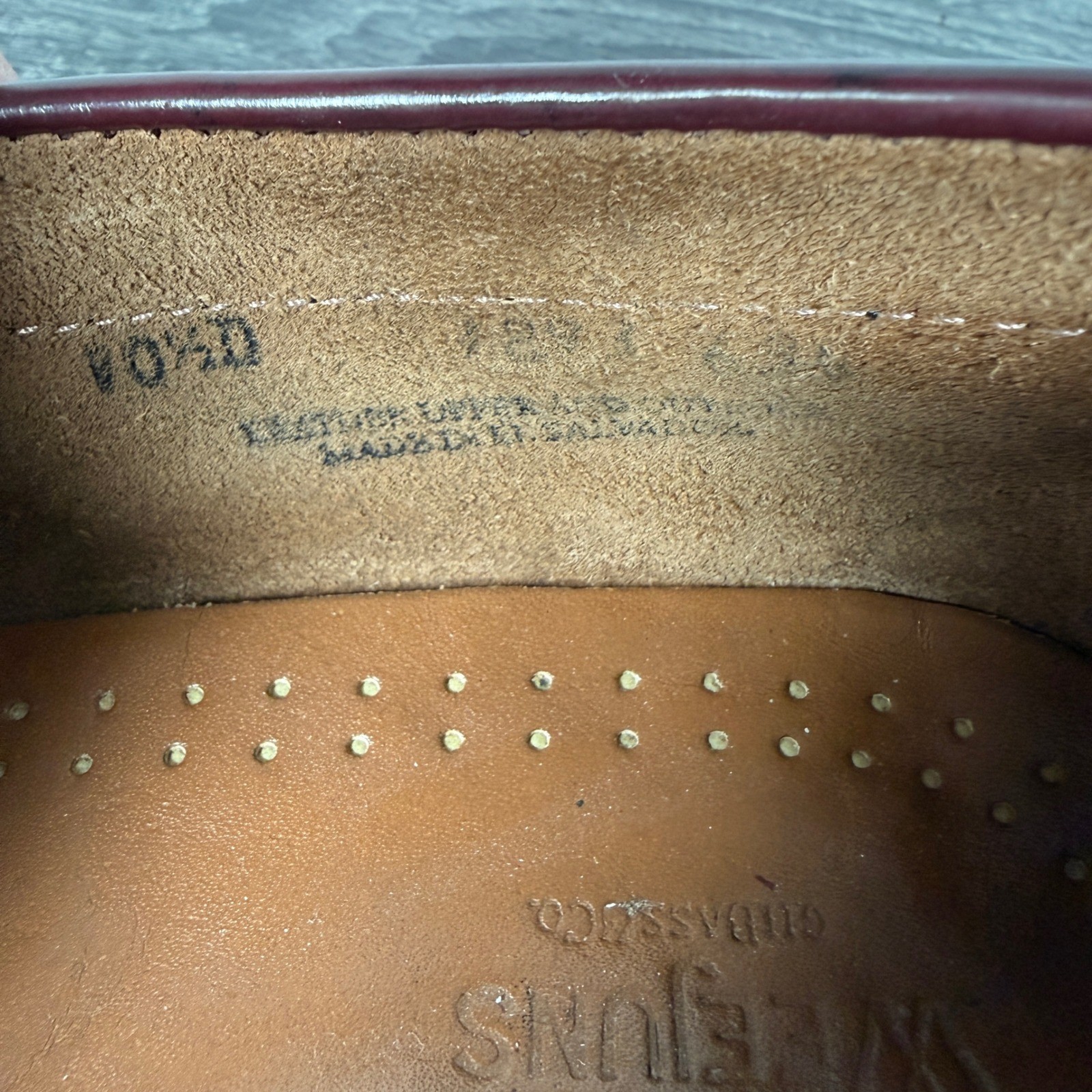 GH Bass Weejuns Penny Loafers Mens 10.5 D Larson Burgundy Leather Cordovan 1893