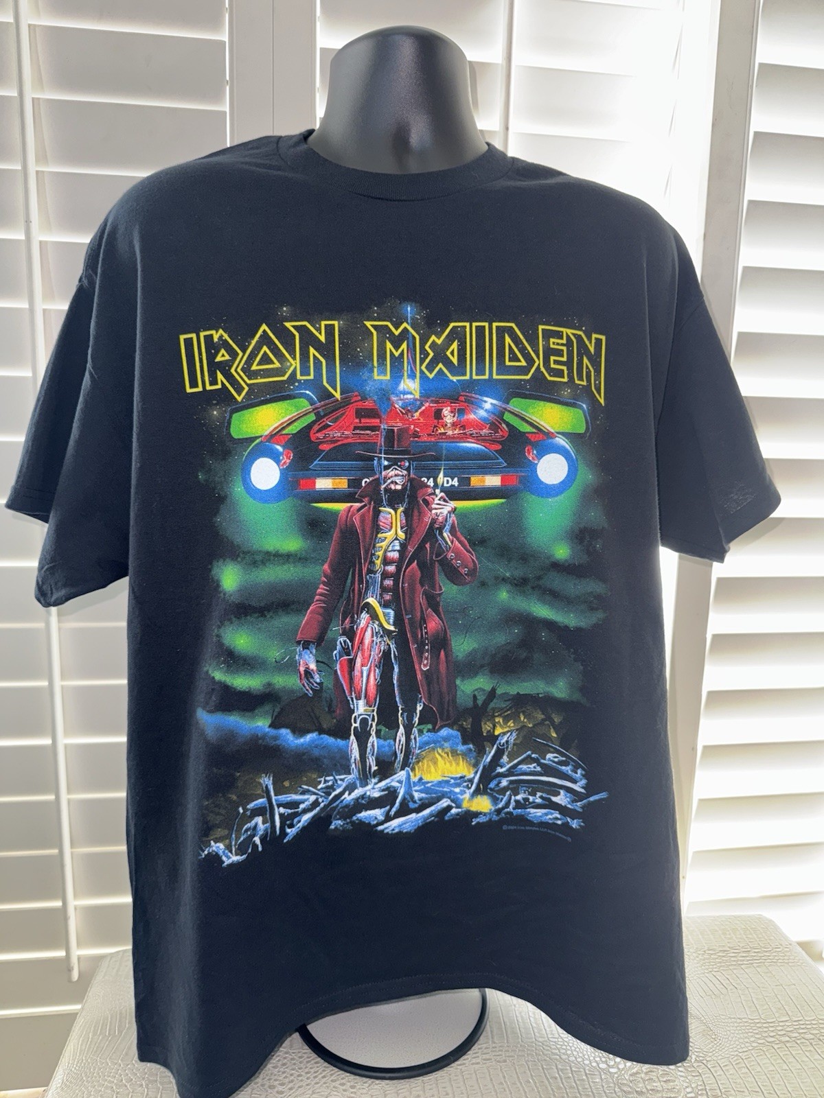Iron Maiden Official Future Past 2024 Tour Shirt Eddie Size Small New