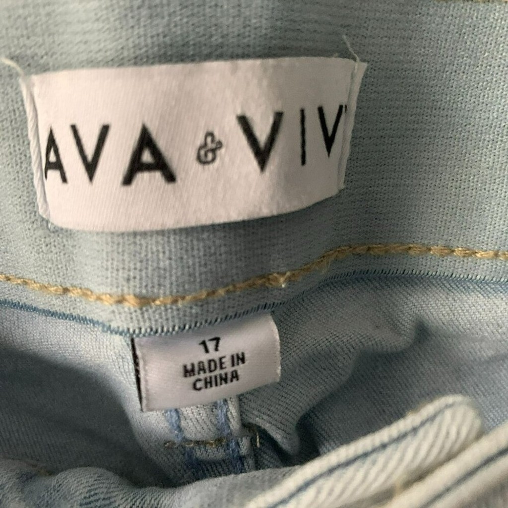 Ava & Viv High-Rise Skinny Jeans Size 17 Light Wash Stretch Denim