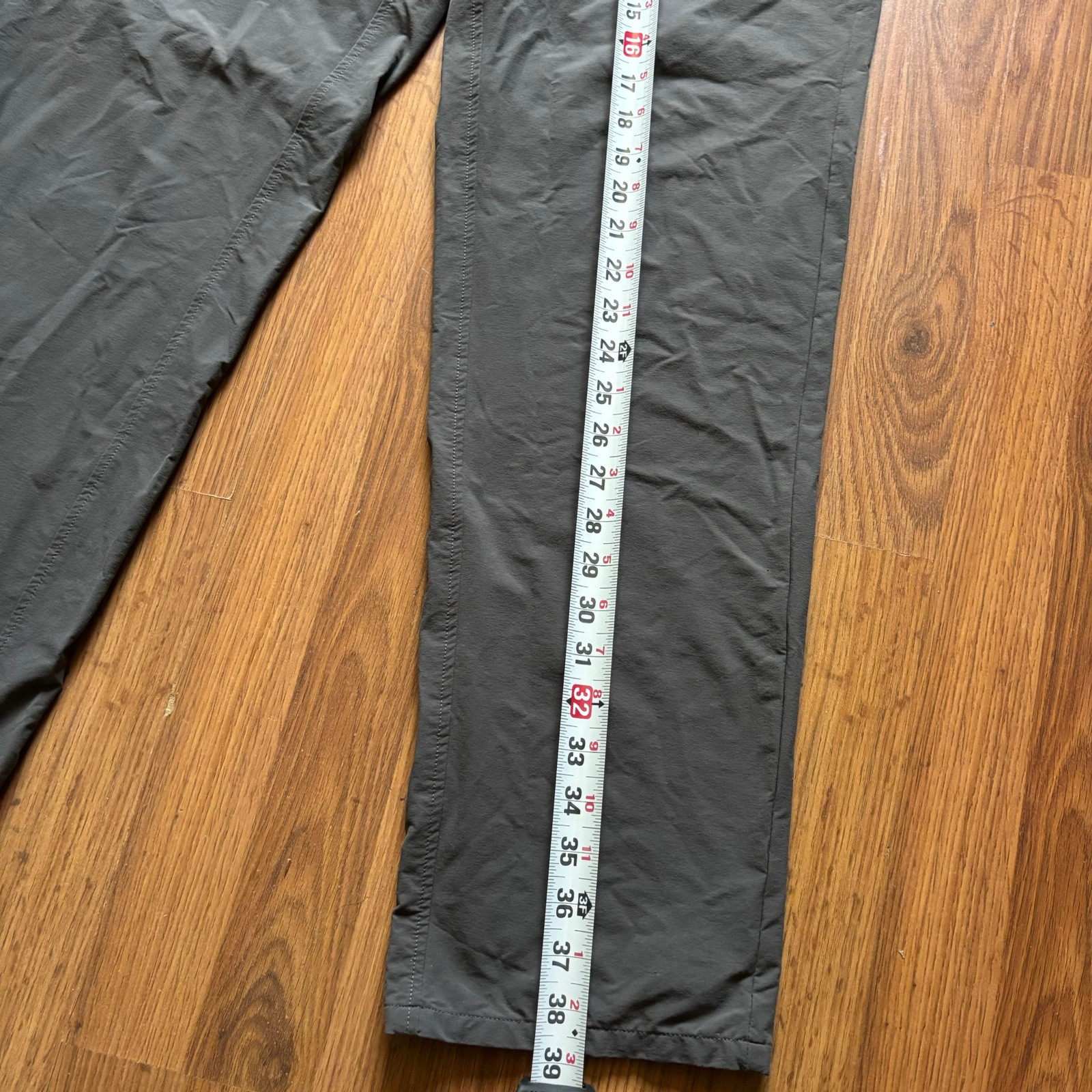 Men Patagonia Quandary Forge Gray Hiking Multifunctional Nylon Pants Size 32