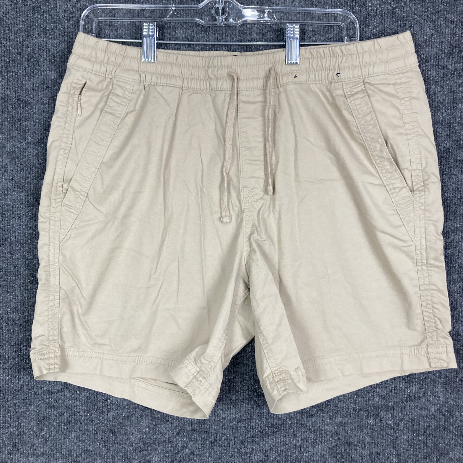Hollister Mens Large 6″ Inseam Tan Khaki Pocket Elastic Waist Jogger Shorts EUC