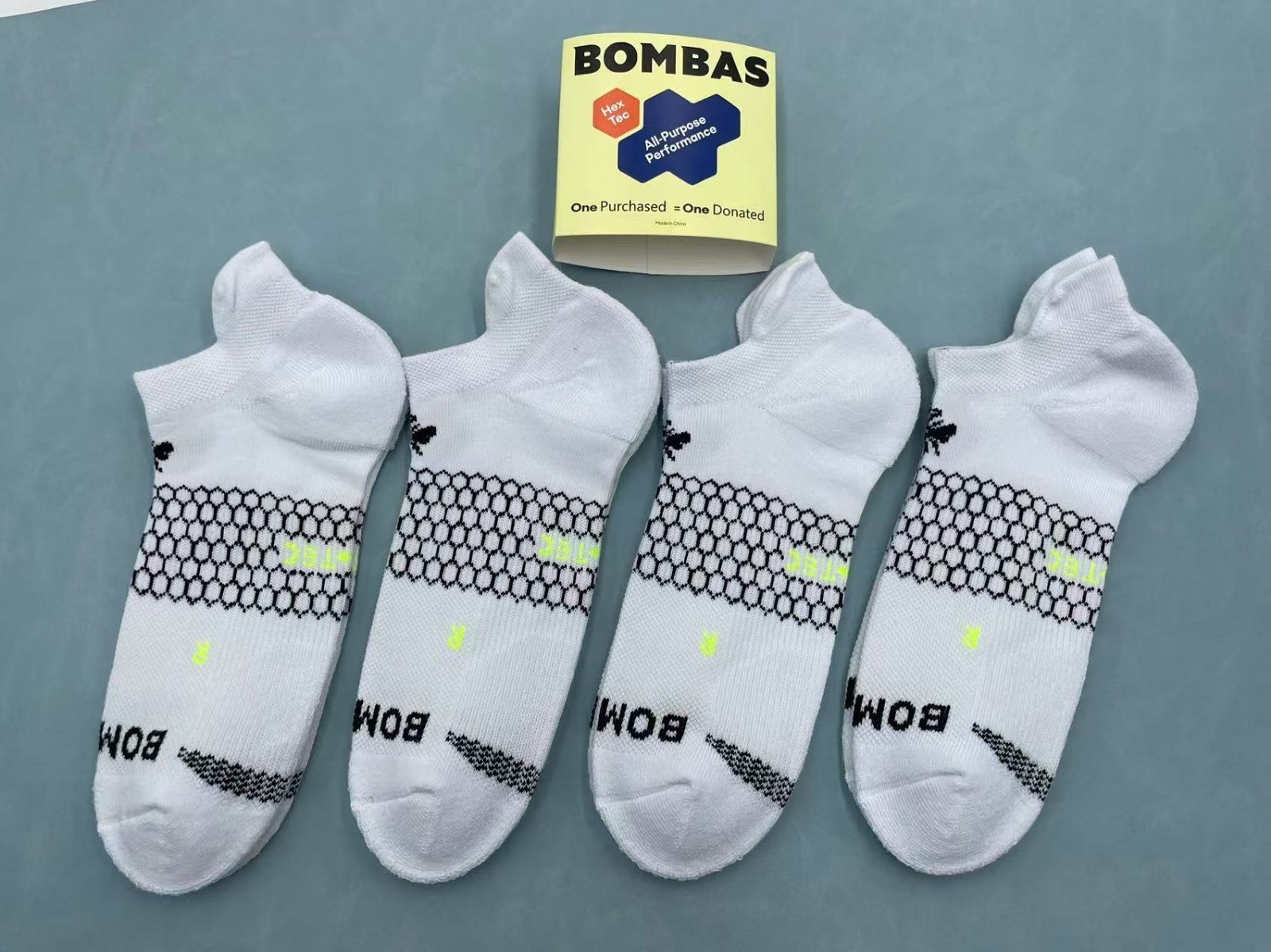 4 Pairs Bombas Men’s All-Purpose Performance Ankle Socks Size Large 9-13 white