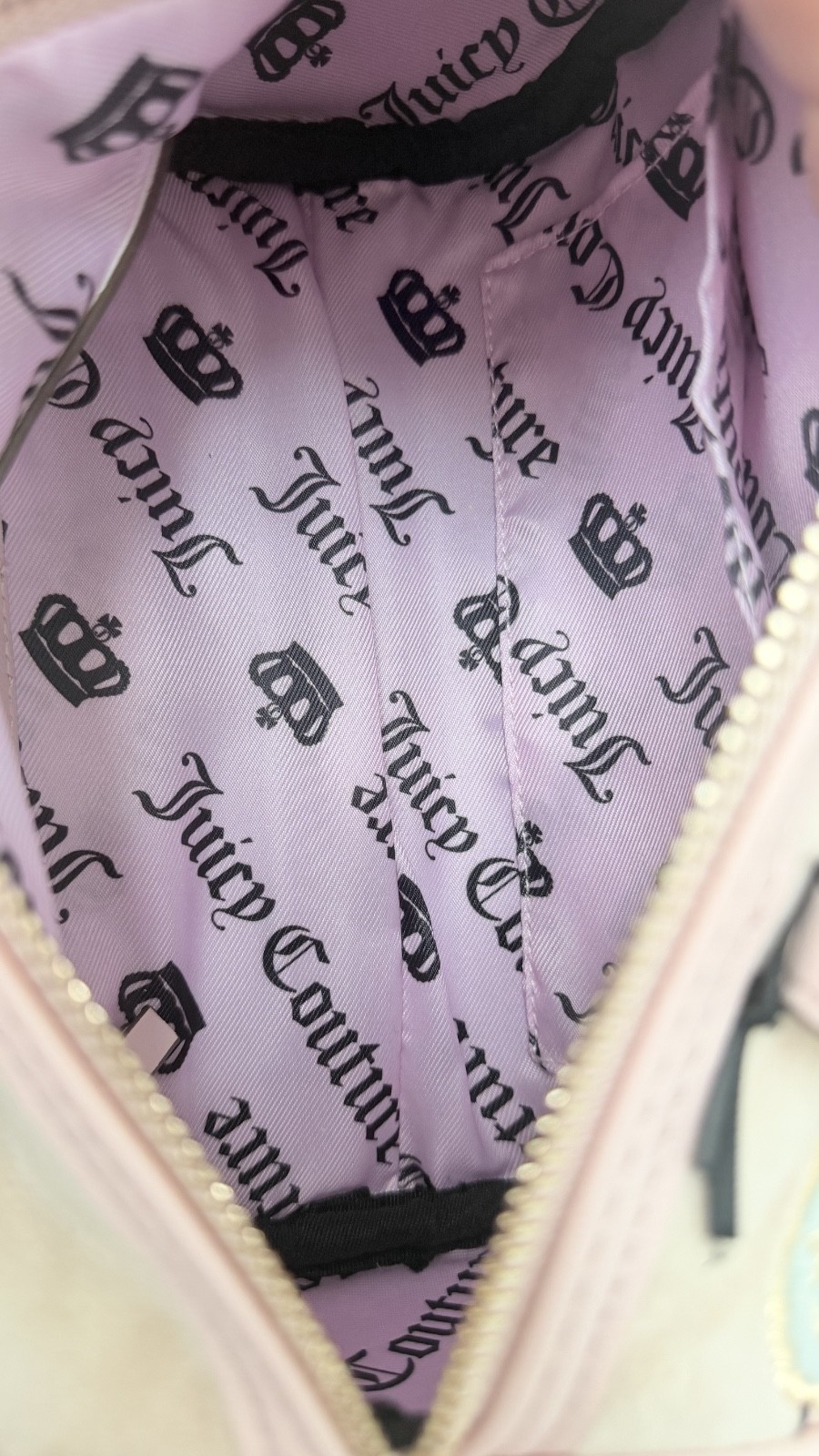 New Juicy Couture “study in style” Barrel Gag,Beige with Scottish Dog bag charm