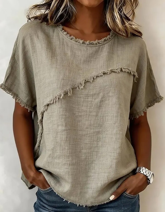 Loose Fit Short Sleeve T-Shirt with Raw Edge Detail for Women