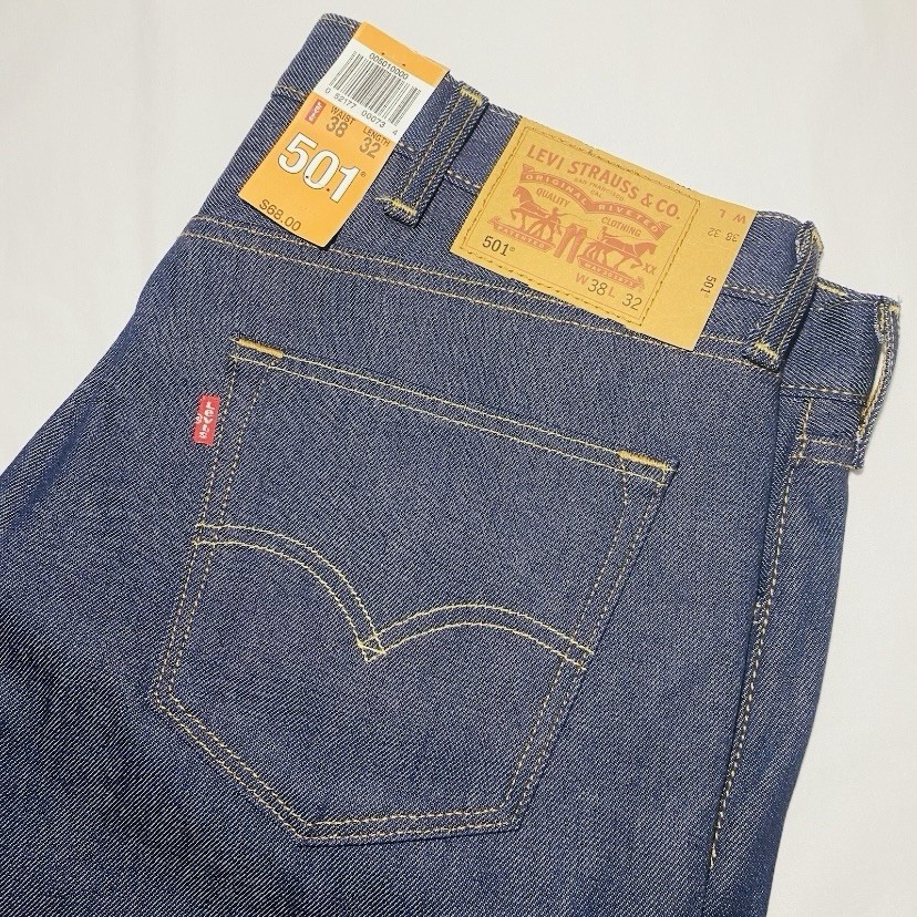 NWT Levi’s 501 Men’s Original Shrink To Fit Button Fly Dark Wash Jeans 38×32