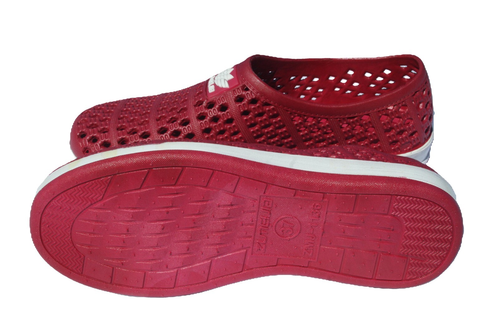Women’s Slip on Shoes Garden Water Clogs Assorted Colors Size 7 8 9