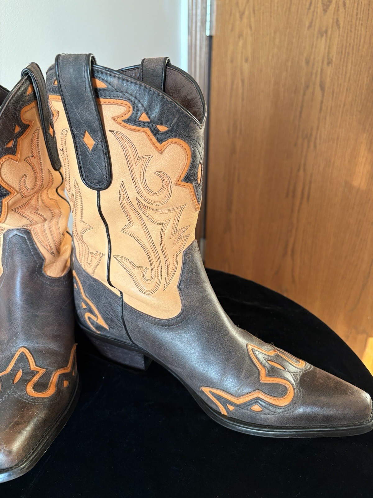 Double H Sonora Western Ladies Cowboy Boots. Size 8.5. 11 1/4 Tall Orange Brown