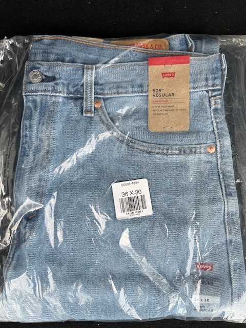 Levi’s® 505® Men’s Regular Fit Jeans Light-Stonewash, 36W x 30L. NEW SEALED!!!