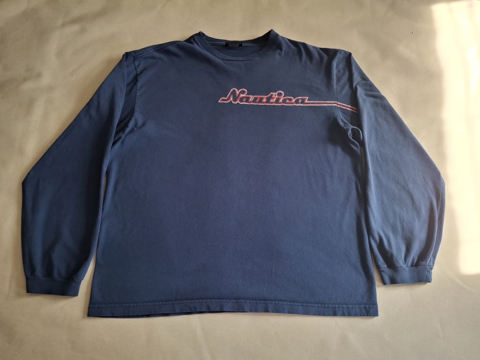 Vintage Y2K Nautica Script Logo Sleece Graphic Men’s XXL Long-Sleeve Graphic Tee