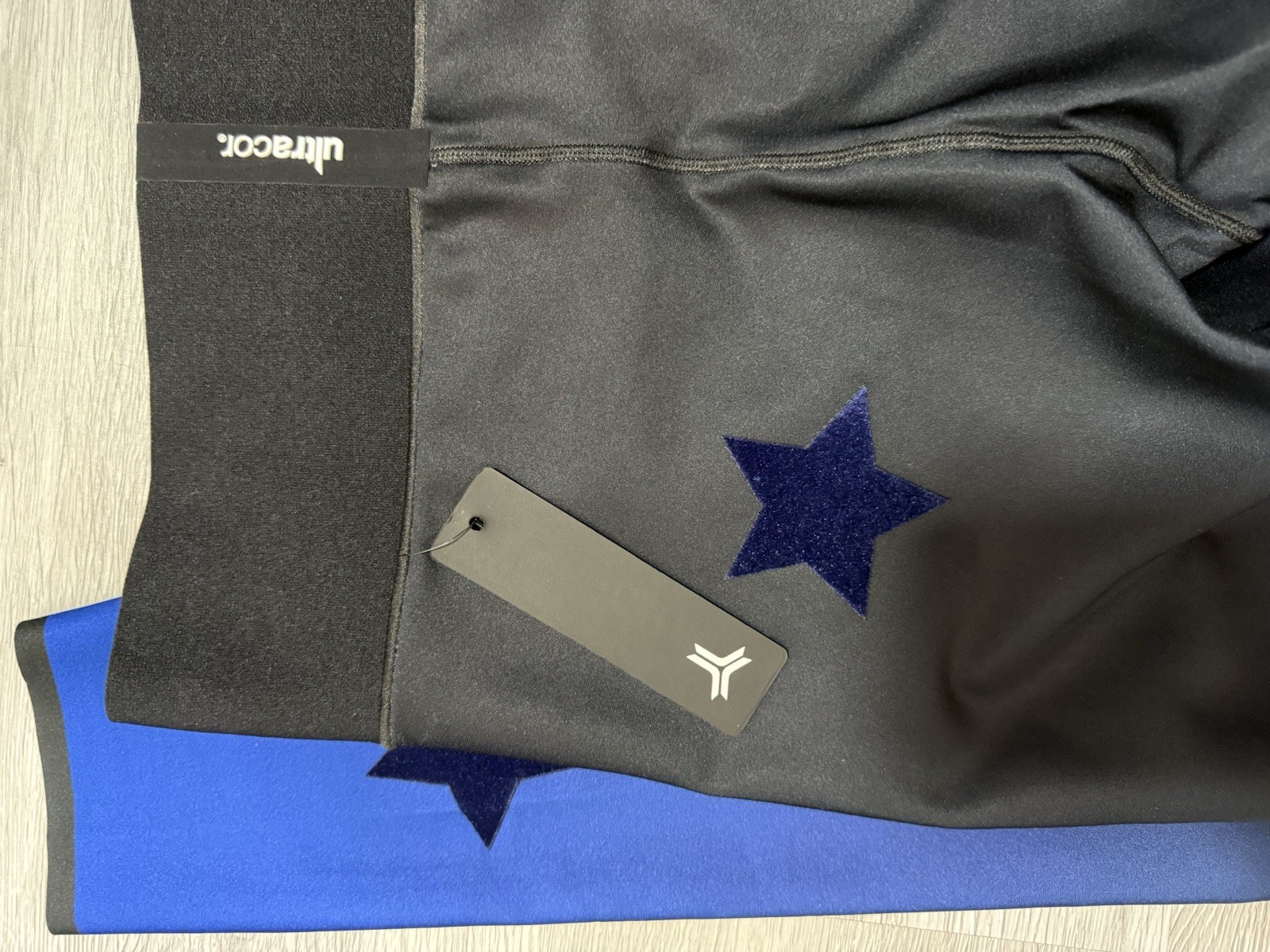 NWT Ultracor Velvet Star Ombre Leggings (Ultra High model), Black/Blue, Size S