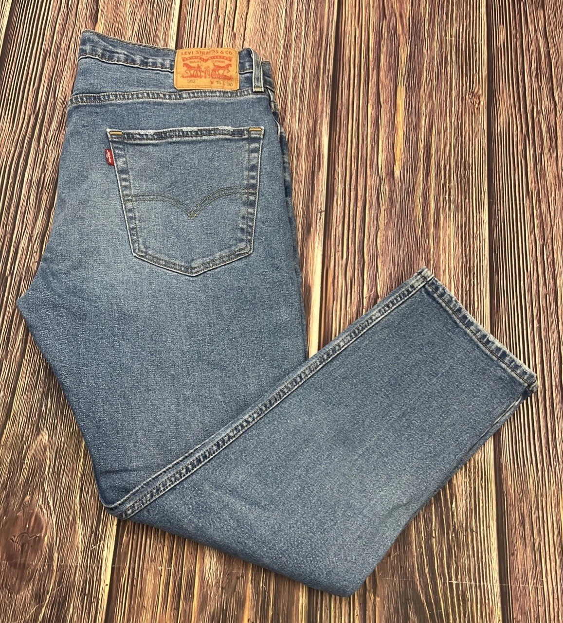 Levis 502 Regular Taper Blue Jeans Mens Size 36×30 (Measures 36×28)