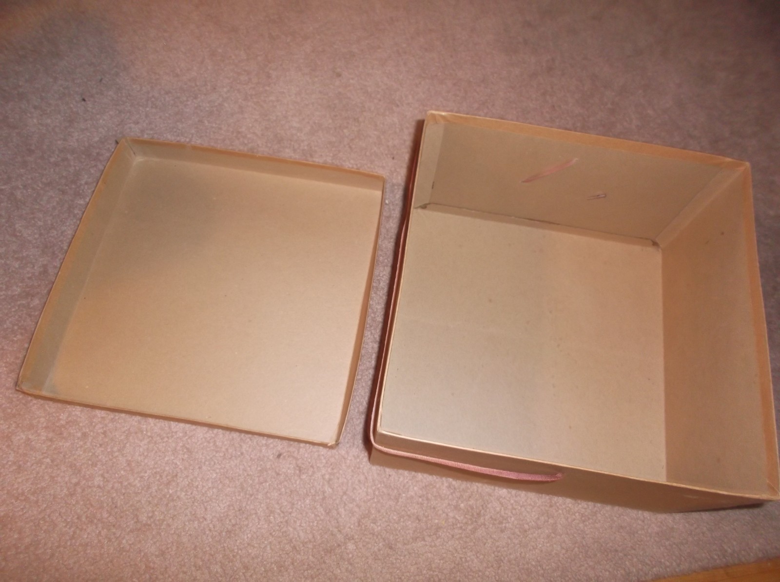 VINTAGE The Emporium Hat Box 11 1/4″ x 11 1/4″ x 7 1/4″