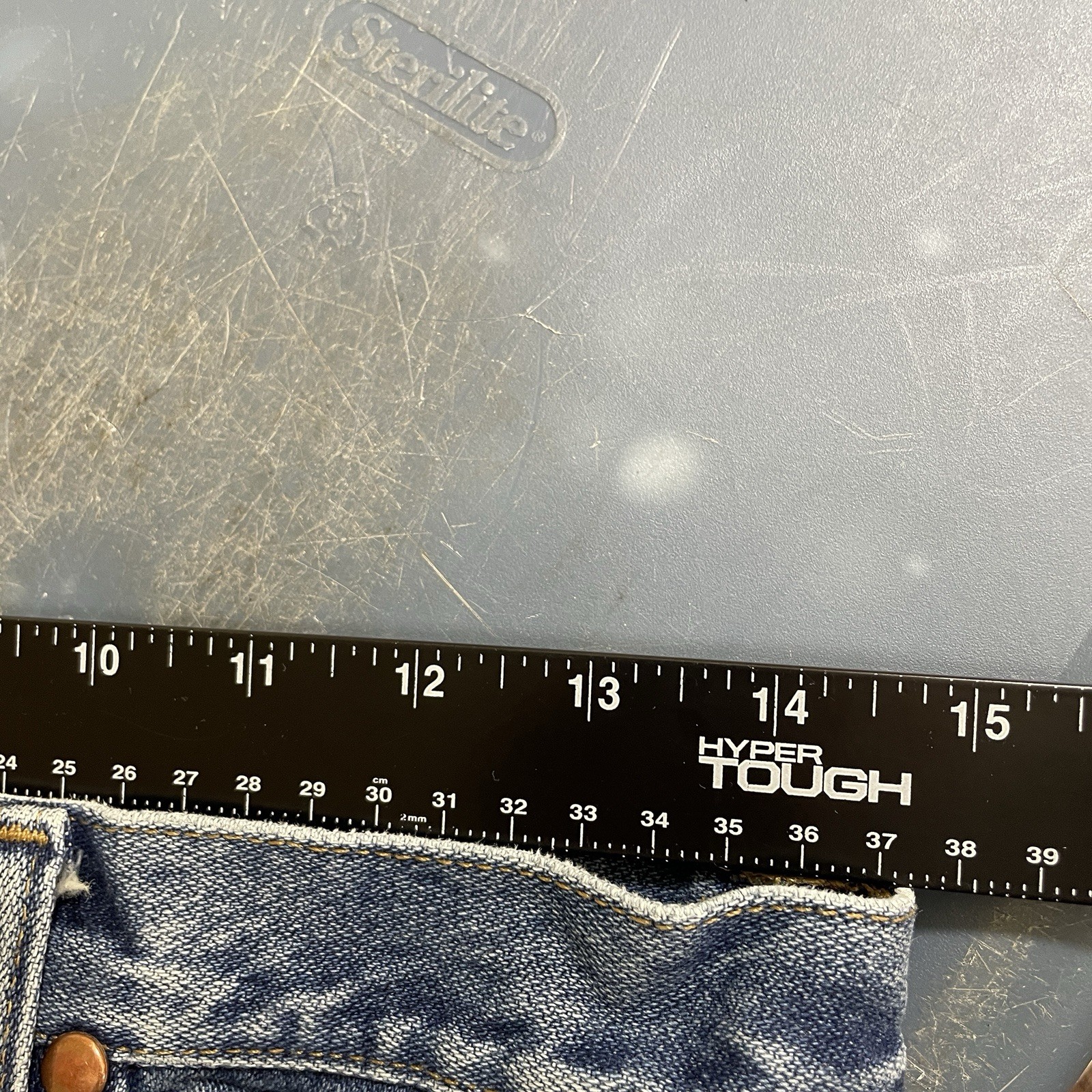 Wrangler 13MWZ Jeans 30×34 (fit 29×32) Cowboy Cut Whisker Distressed Faded VTG