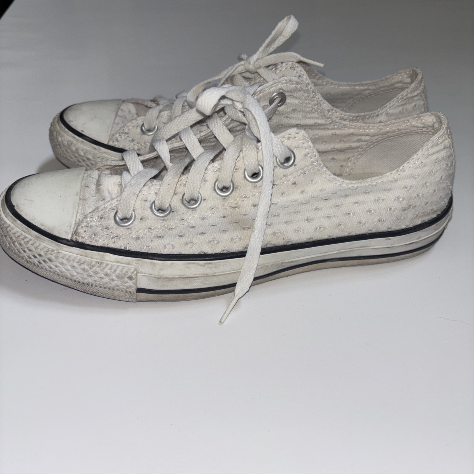 Converse all star Chuck Taylor Unisex 8.5 White Low Cut