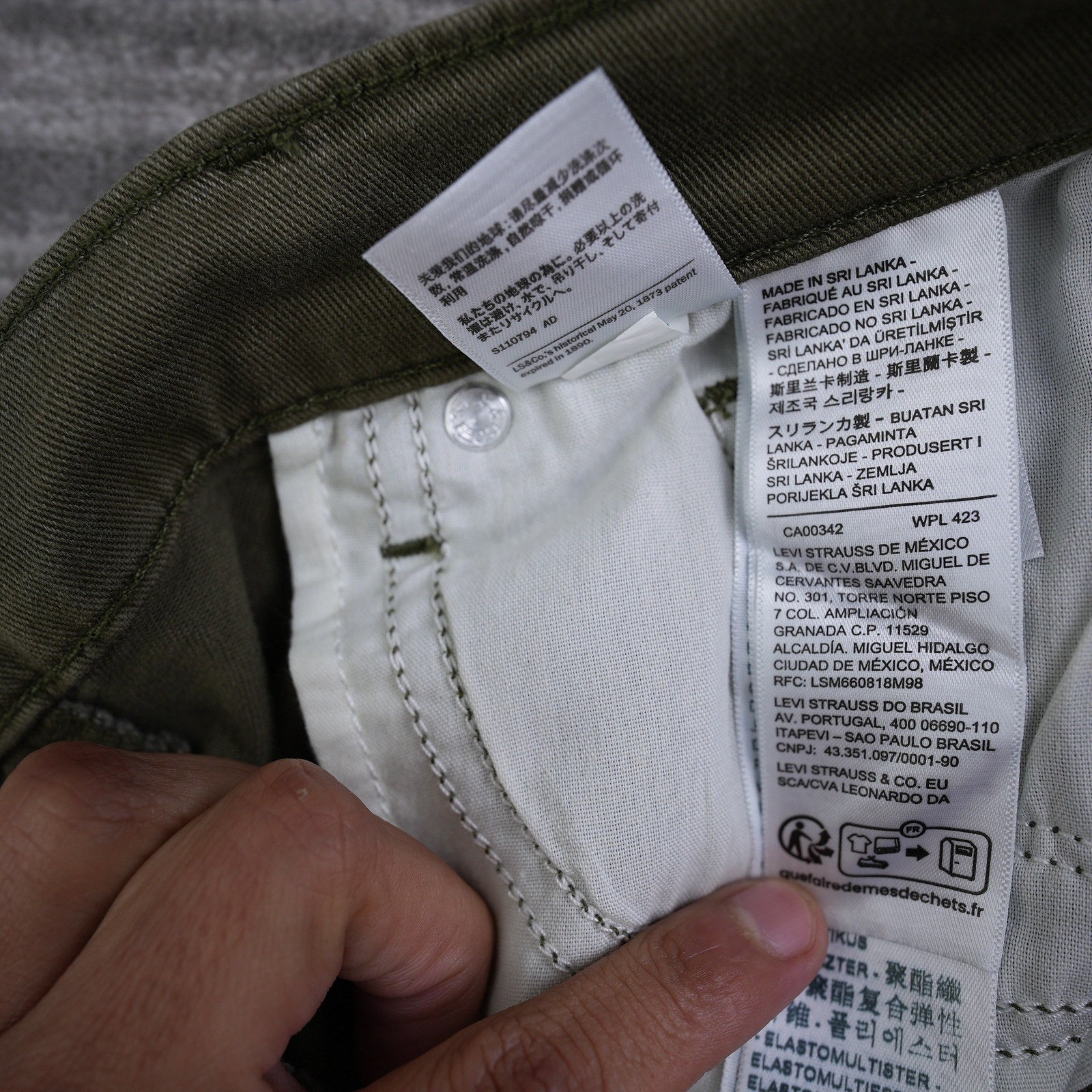 Levis Classic Straight Leg Jeans Womens 6M Olive Green Mid Rise New Tag 30×30.25
