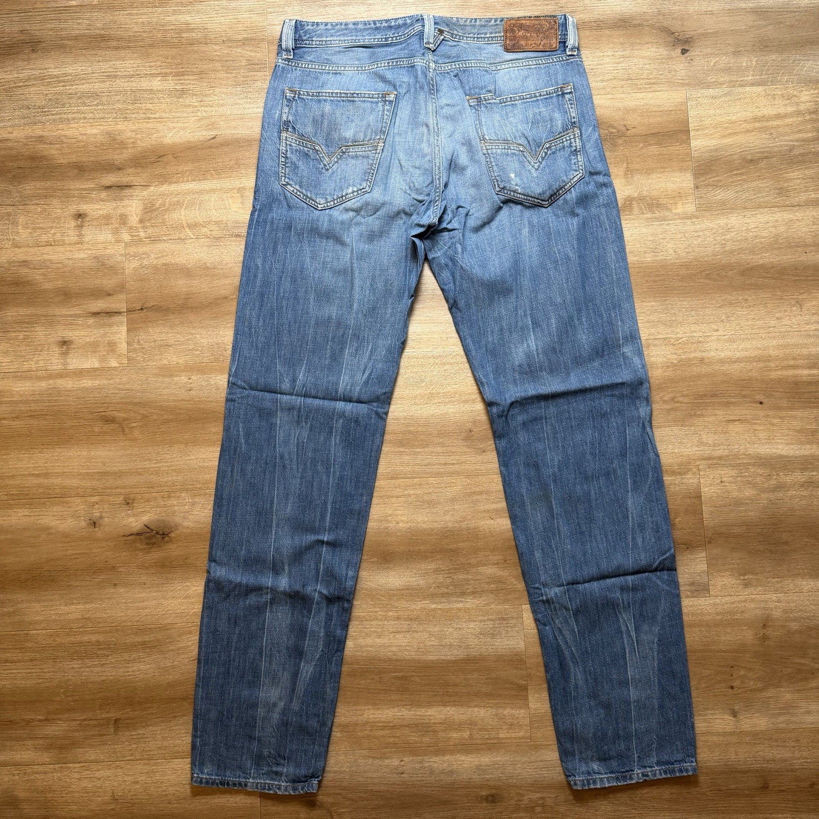 Diesel Larkee-T Jeans Men 33×34 Blue Regular Tapered Distressed Denim 008V1