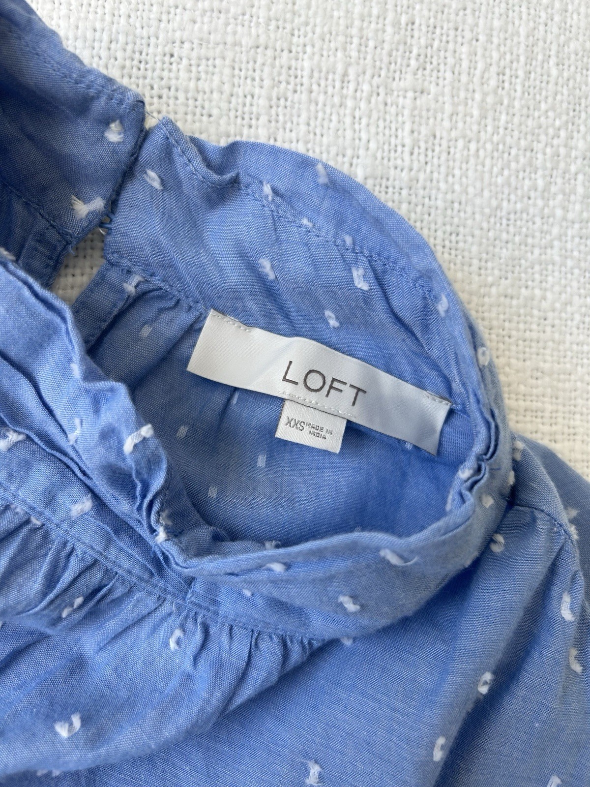 LOFT Clip Mock Neck Long Sleeve Blouse Blue Size XXS Cotton Light Feminine EUC