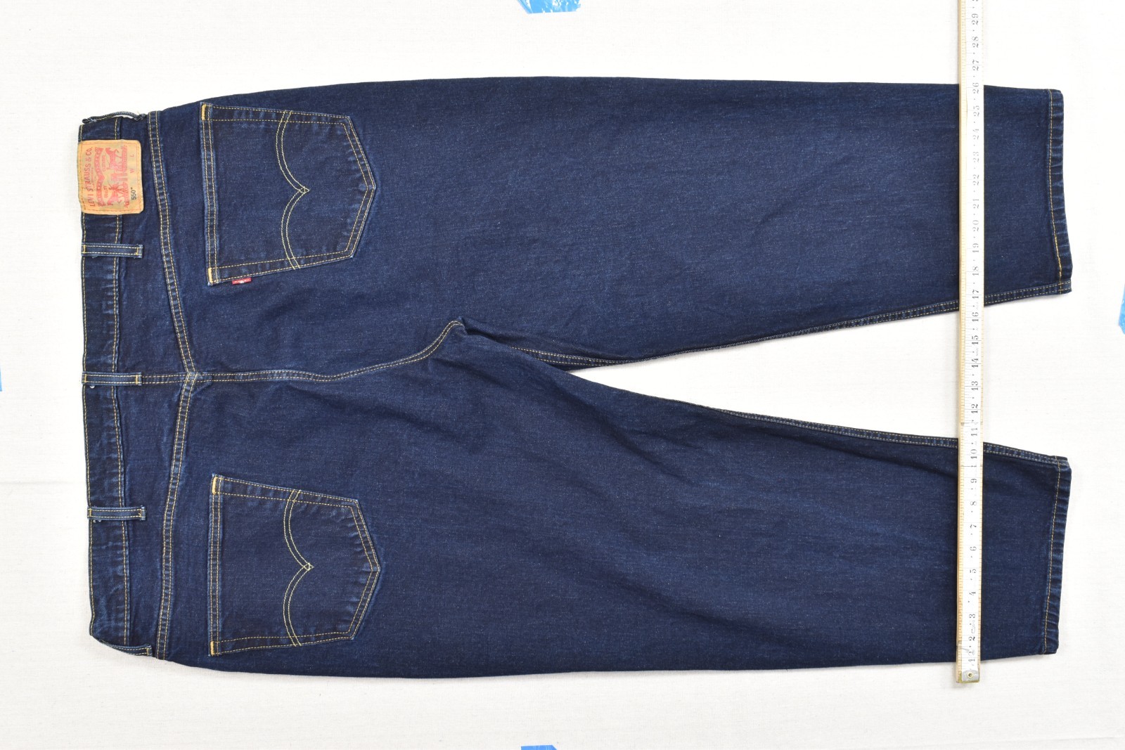 Levi’s 550 Relaxed Fit Men’s Blue Jeans Size 46×29 Dark Wash Denim Cotton