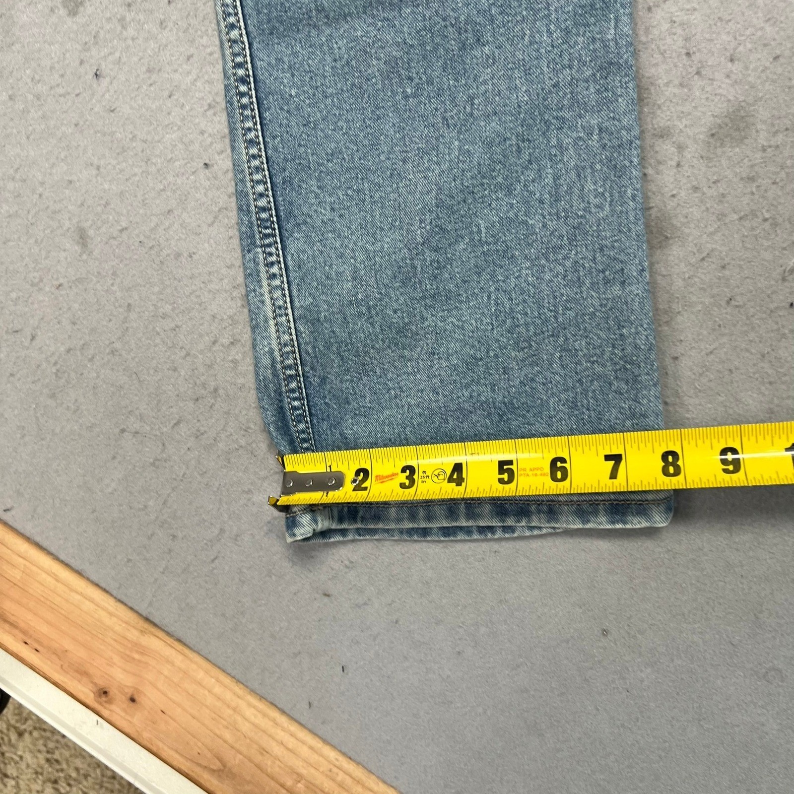 NEW Carhartt Relaxed Bootcut Jeans Mens 30×30 Light Wash Blue Denim 106578 HQ7