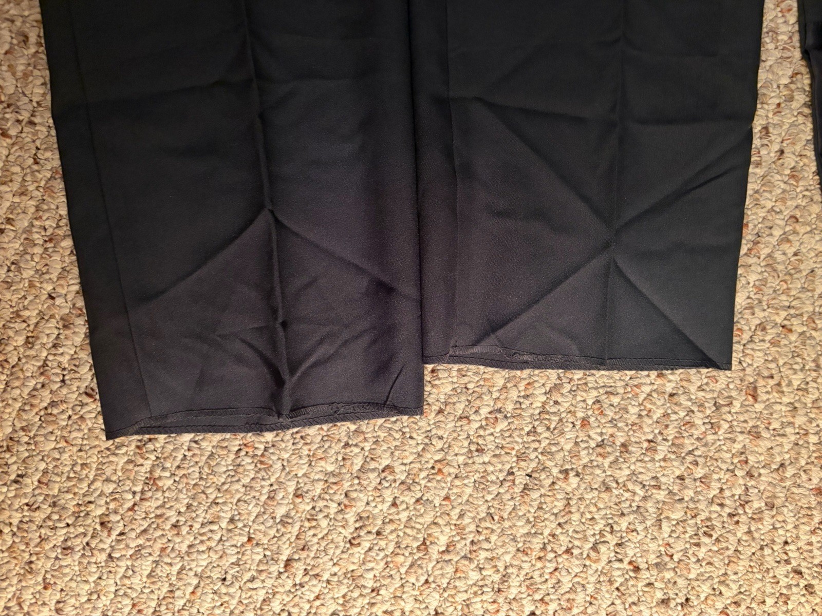 Vitto Italy Super 150s Black 2-Piece Wool Suit 46R 40W Flat Front Single Vent