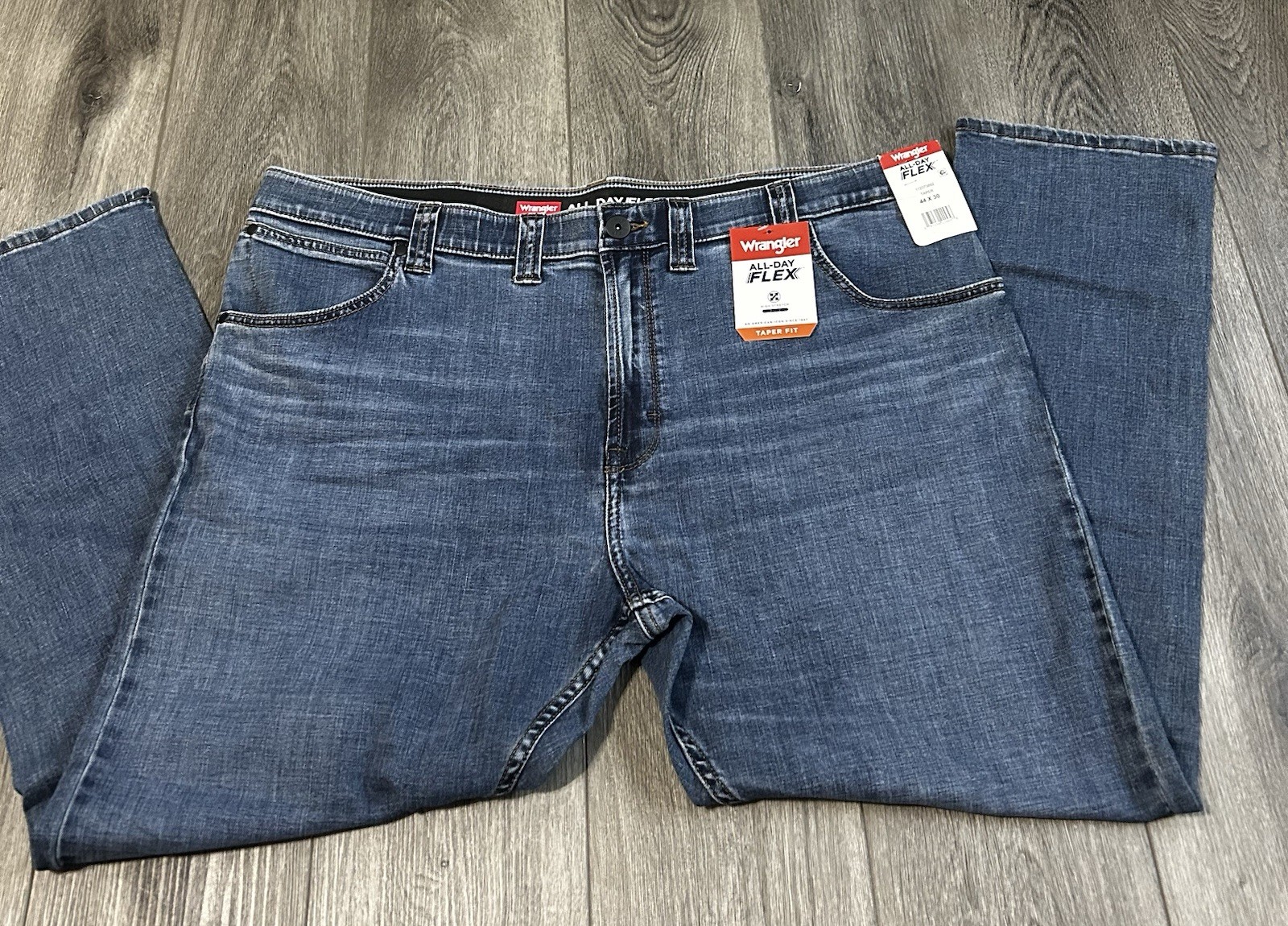 Wrangler Men’s Flex Taper Fit Denim Jeans with Performance Waistband 44×30