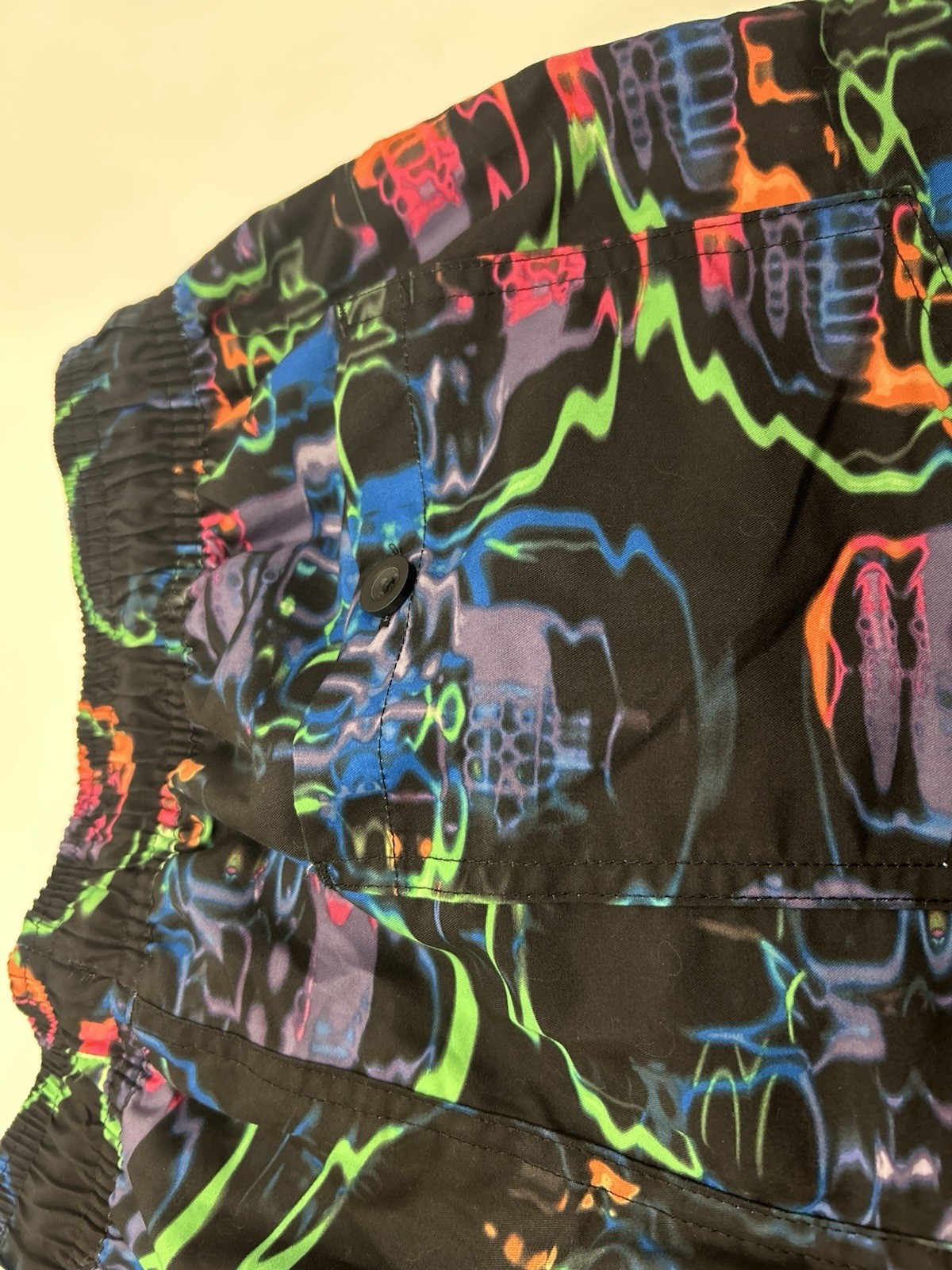 No Boundaries Men’s S Skull Print Athletic Shorts 5″ Inseam Quick Dry UPF50+
