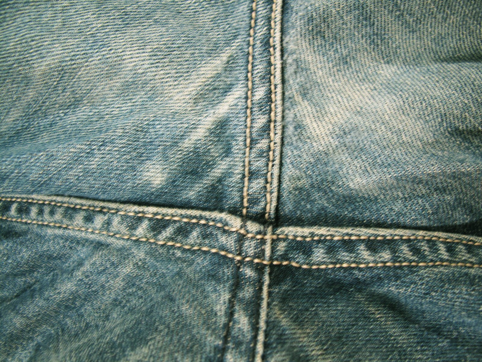 HOT Men’s DIESEL @ LARKEE 8B4 STRAIGHT DISTRESS Denim Jeans 32 x32 (Fit 33×32.5)
