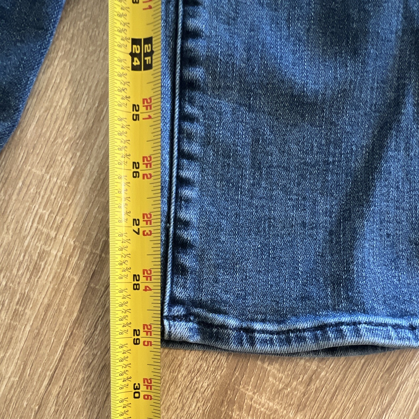 Lucky Brand Women’s Straight Jeans Mid Rise Slim Fit Blue Medium Wash Stretch