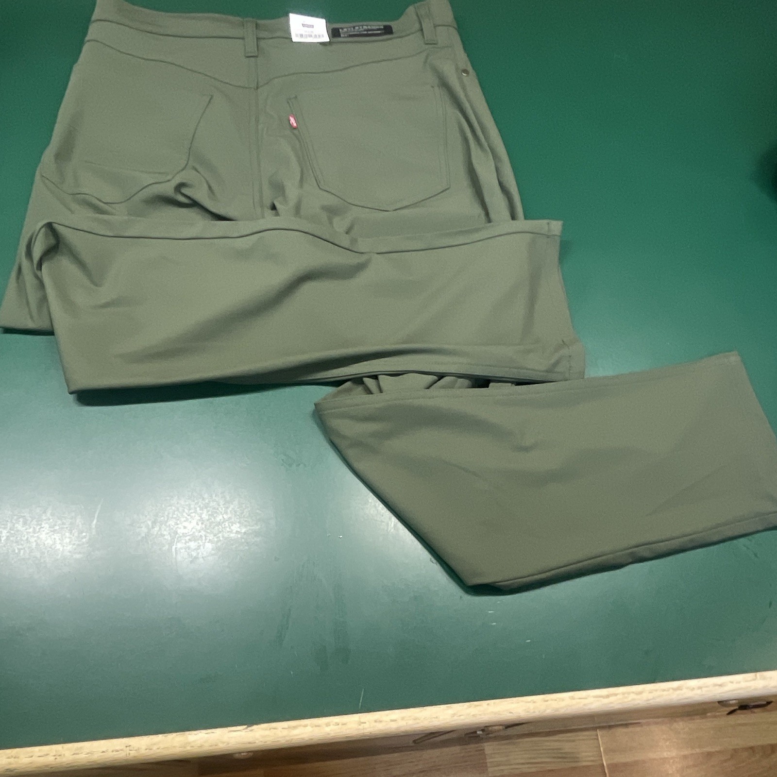 Levi’s Tech 511 Slim Stretch Quick-Dry UPF 50+ Green 5-Pocket Pants Men 32W