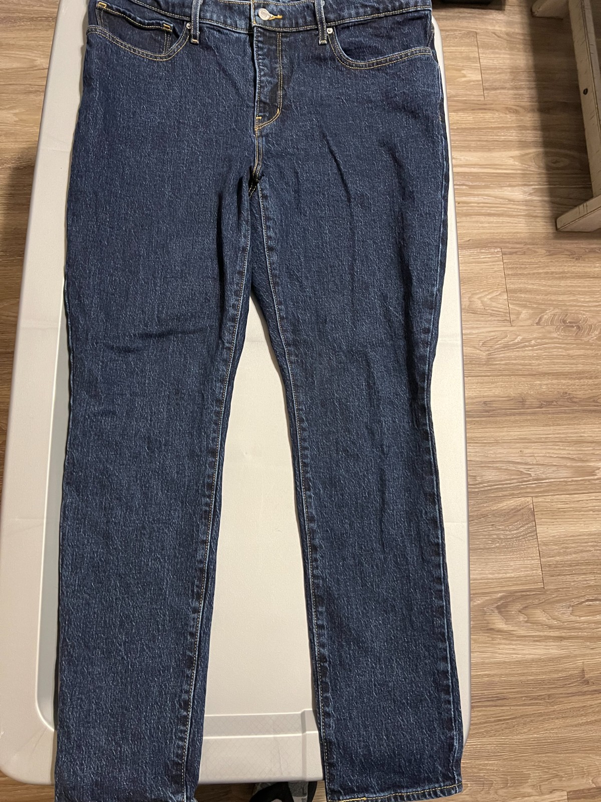 Levis womens Blue Jeans