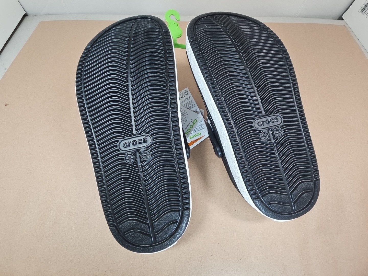 Crocs Off Court Clog Black w/ White Strip US Size Men’s 4 /women’s 6 New W Tags