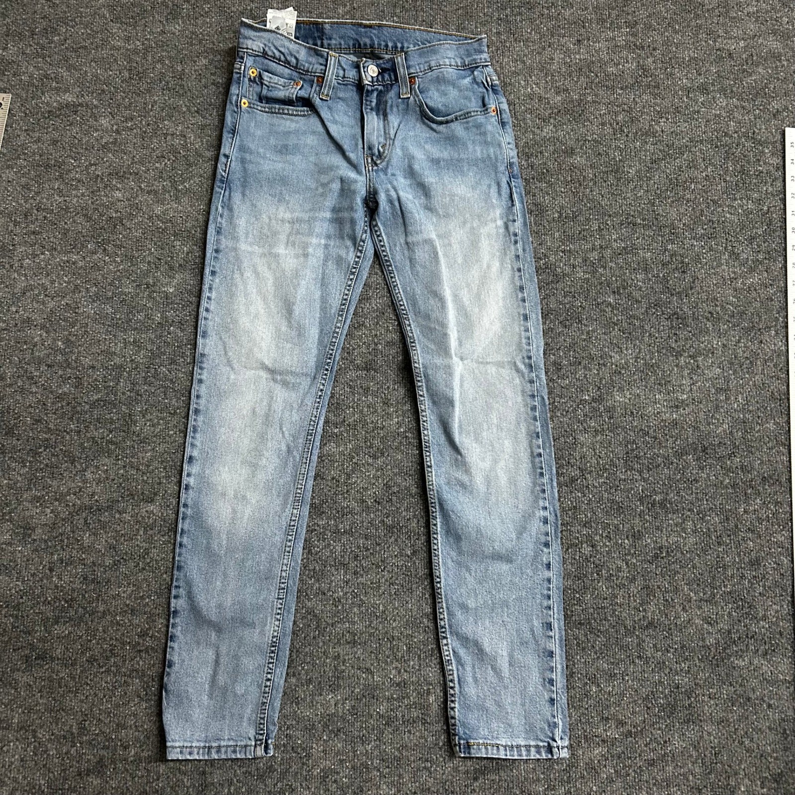 Levi’s Jeans Mens Size 28×32 512 Slim Taper Light Wash Blue Denim Streetwear