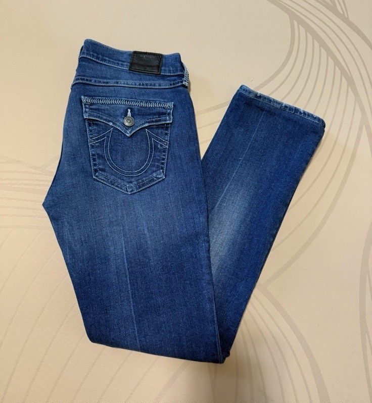 True Religion Women’s Blue Medium Wash Straight Mid Rise Distressed Jeans 26