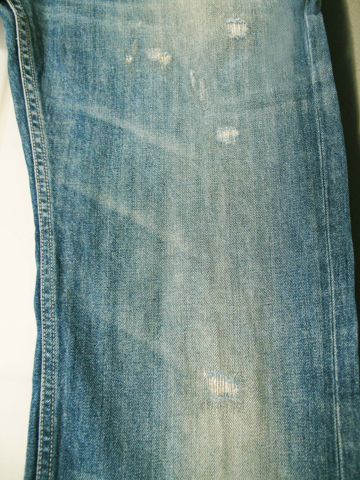 HOT Men’s DIESEL @ LARKEE 8B4 STRAIGHT DISTRESS Denim Jeans 32 x32 (Fit 33×32.5)