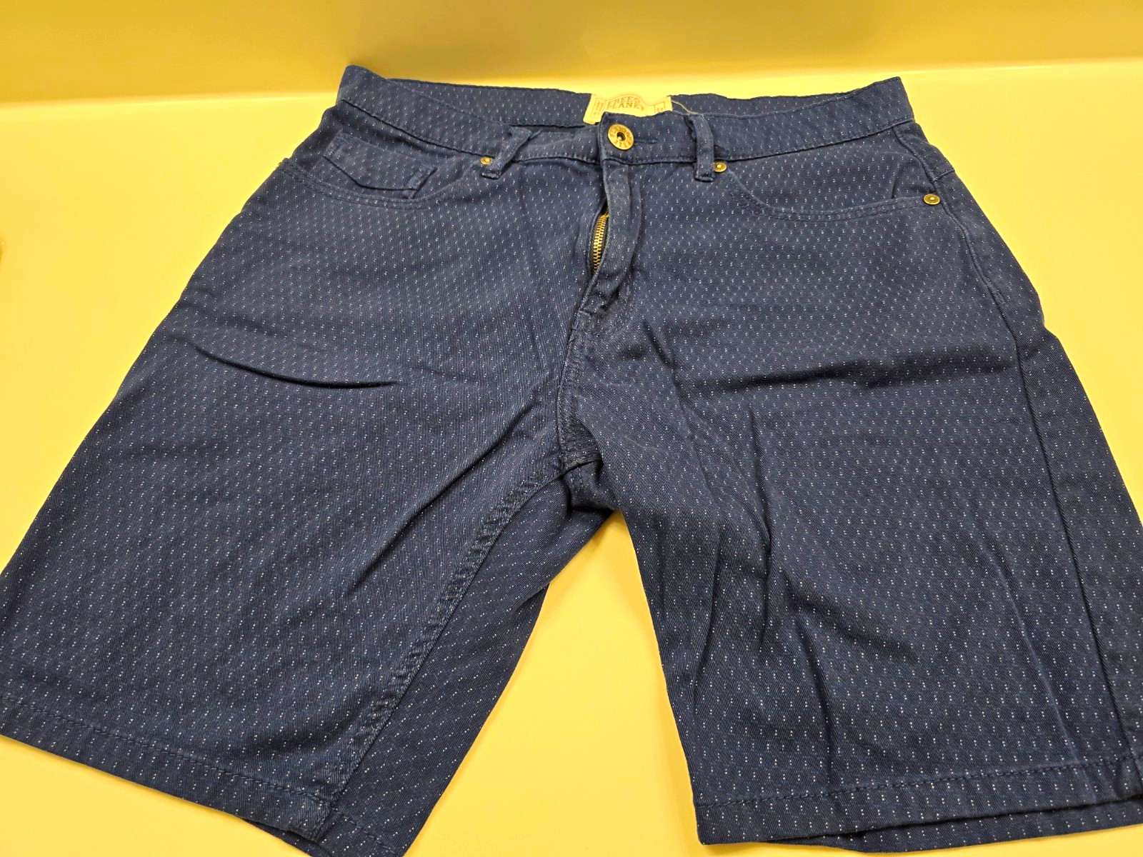 Free Planet Men’s Chino Cotton Shorts Blue Dotted 6″ Inseam Zip Fly Pockets